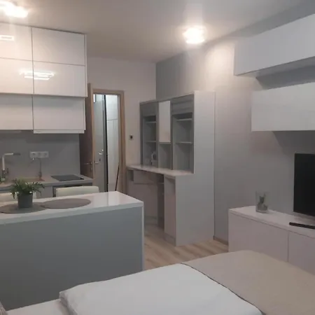 Grandio By Urban Living